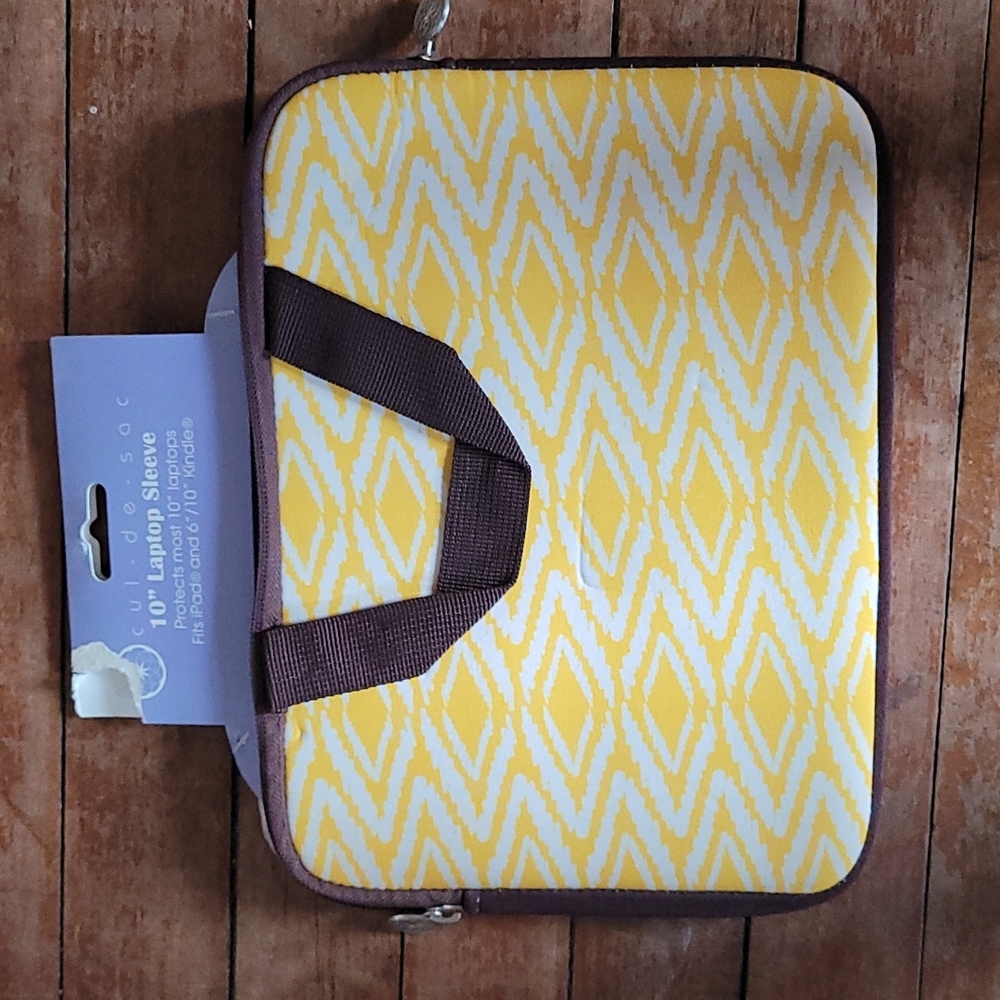 BNWT 10" laptop sleeve